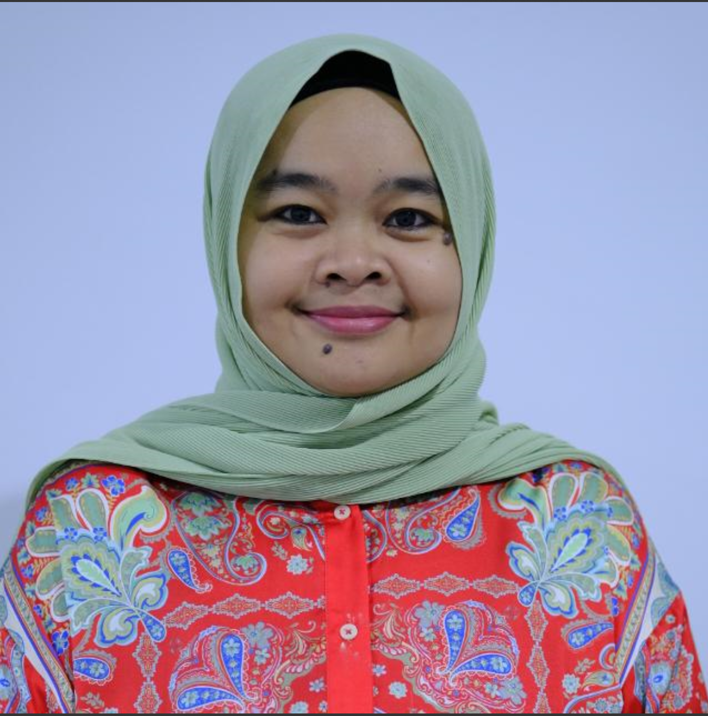 Dr. Henni Febriawati